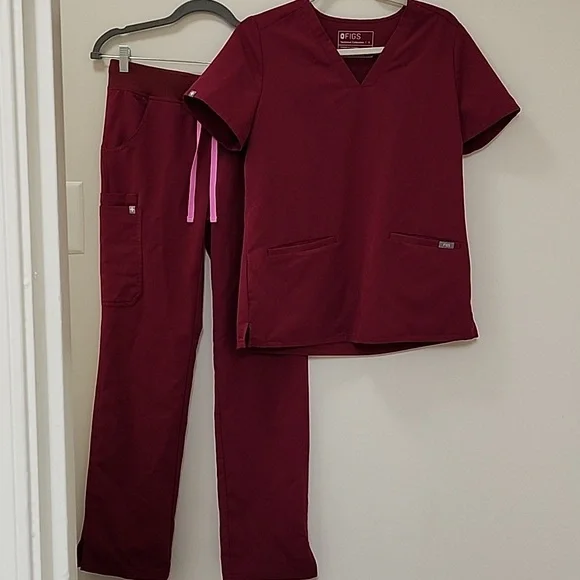 Figs Scrub Top -Small Casma 3 Pocket Maroon Nurse Hospital V-Neck w/ Pants-XS - Picture 2 of 15